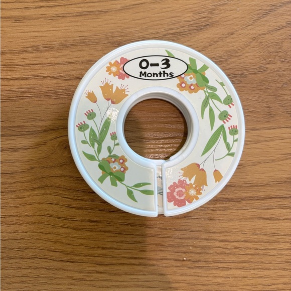 Floral Baby Closet Dividers - Picture 2 of 3
